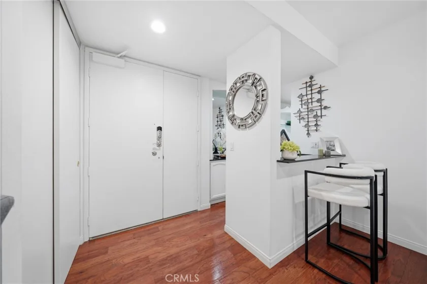 4477 Wilshire photo 24