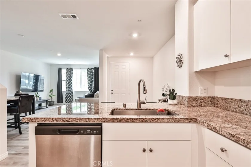 16048 Lasselle Street #2 photo 20