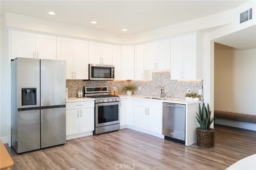 1101 S Harvard Boulevard #506 photo 38