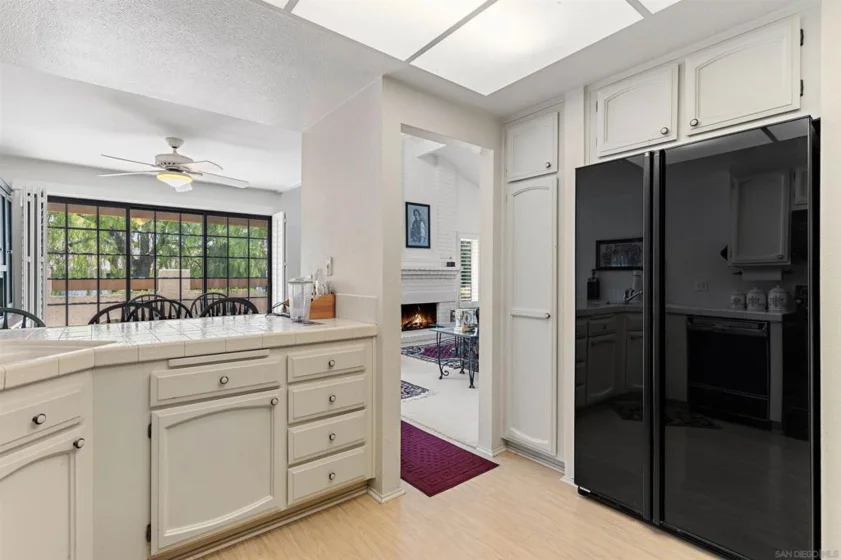 11872 Bernardo Terrace Unit A photo 28
