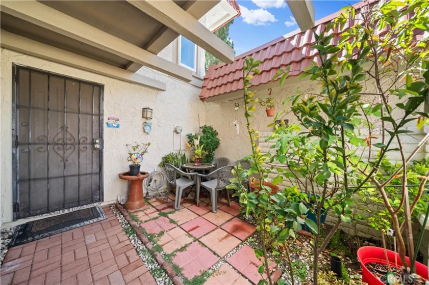 12839 Newhope Street photo 3