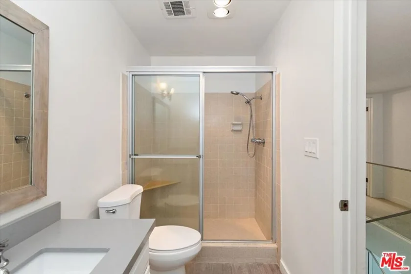 4 Jib Street #2 photo 33