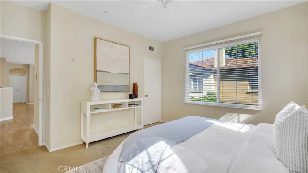 329 Rathbourne photo 18