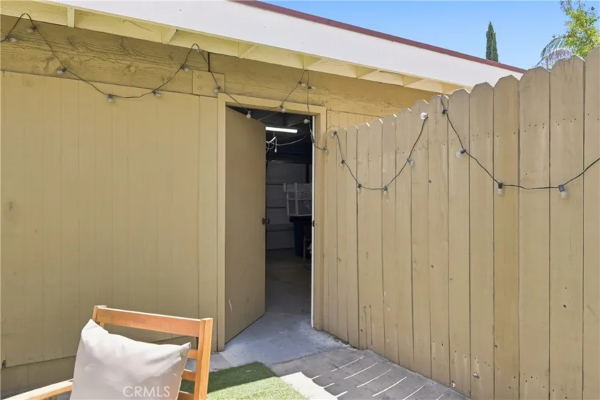 6094 Orange Avenue photo 37