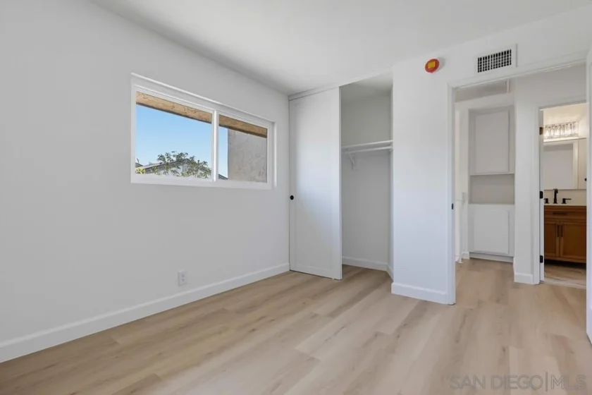 3249 Caminito Eastbluff #31 photo 22