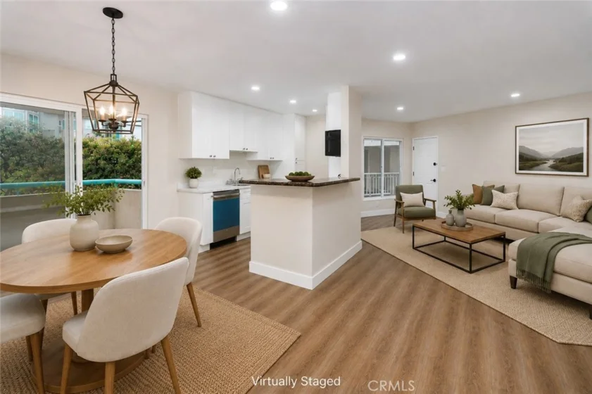 5320 Zelzah Avenue #201 photo 3