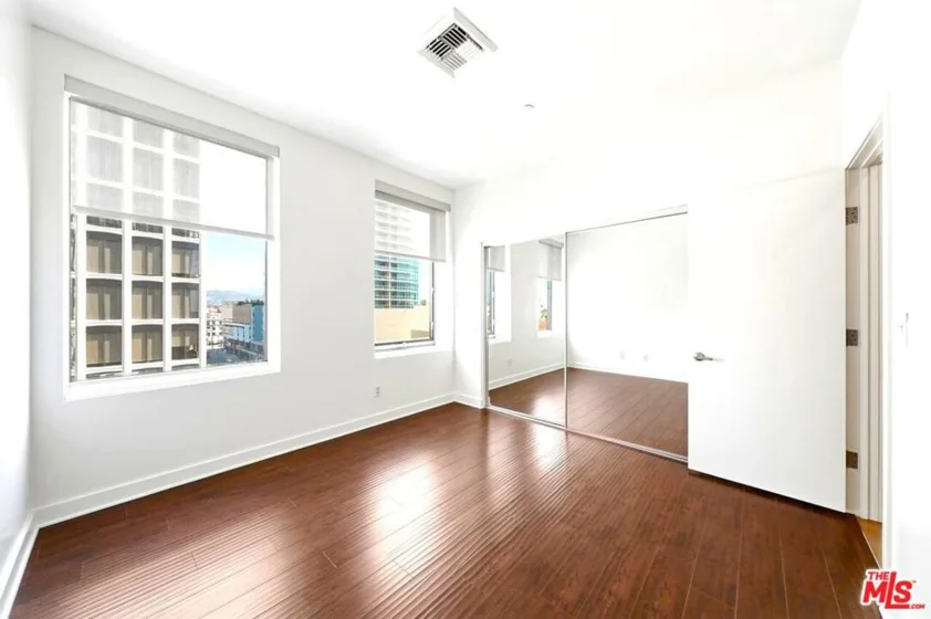 3810 Wilshire Boulevard #605 photo 14