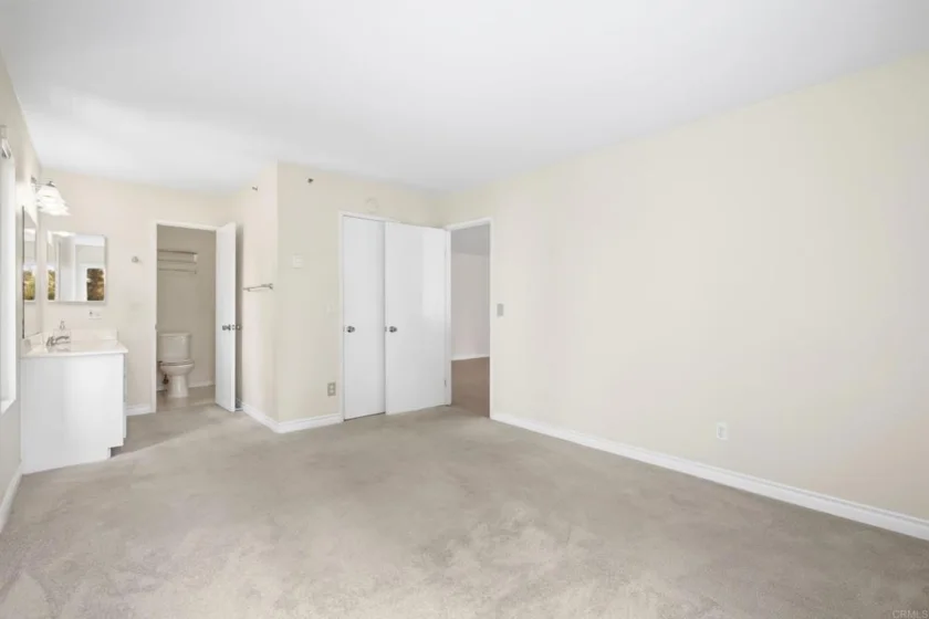 7500 Parkway Drive #207 photo 25
