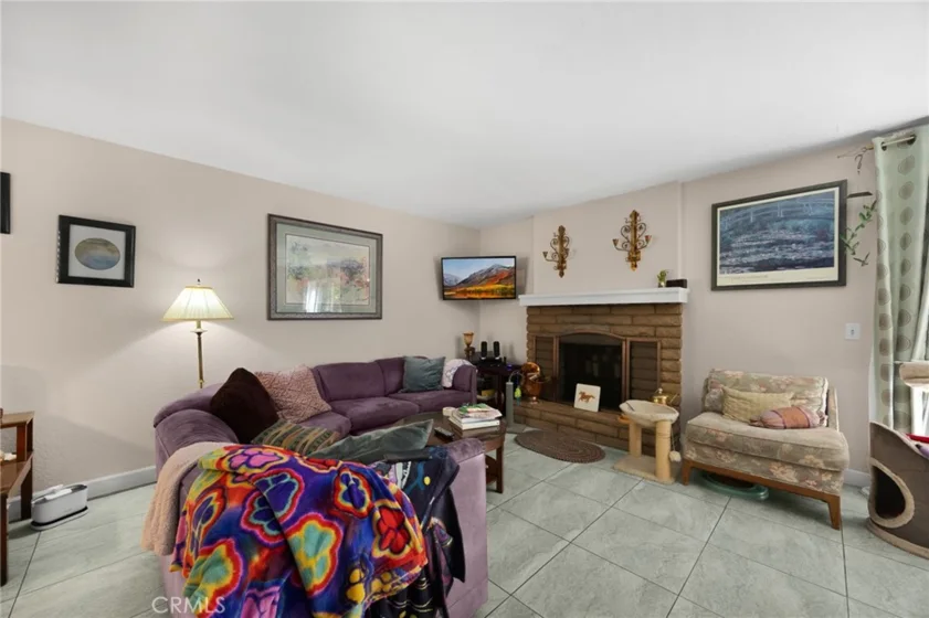 1402 Vista Grande photo 5