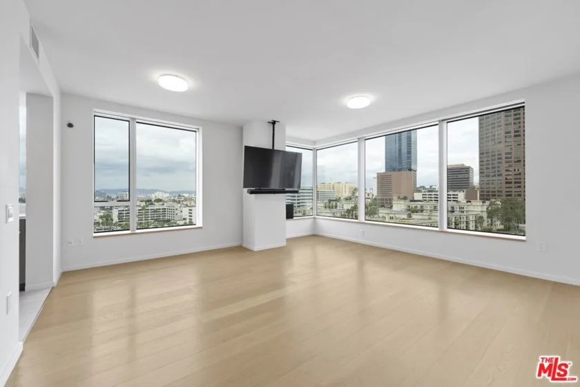 889 Francisco Street #1508 photo 28