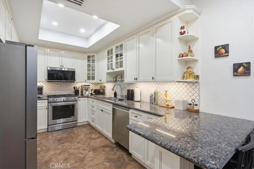 1734 N Verdugo #10 photo 6