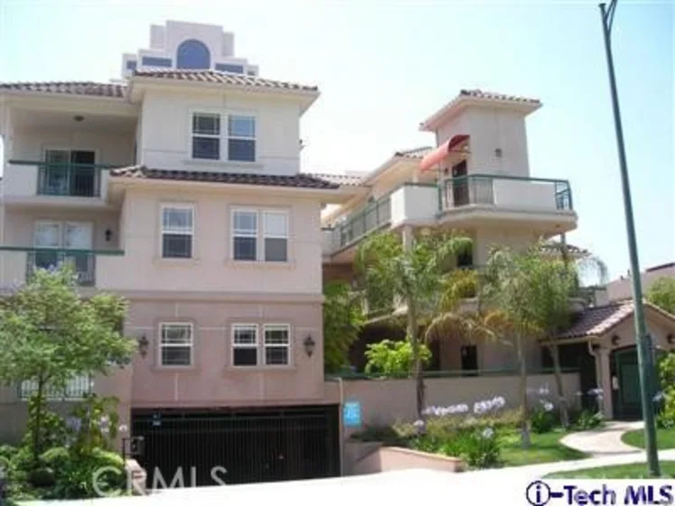 531 N Louise Street #103 photo 1