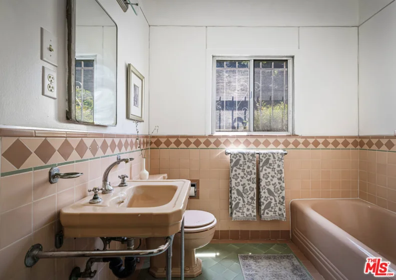 1143 S Westmoreland Avenue #5 photo 33