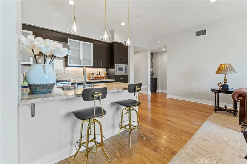 402 Rockefeller #407 photo 1