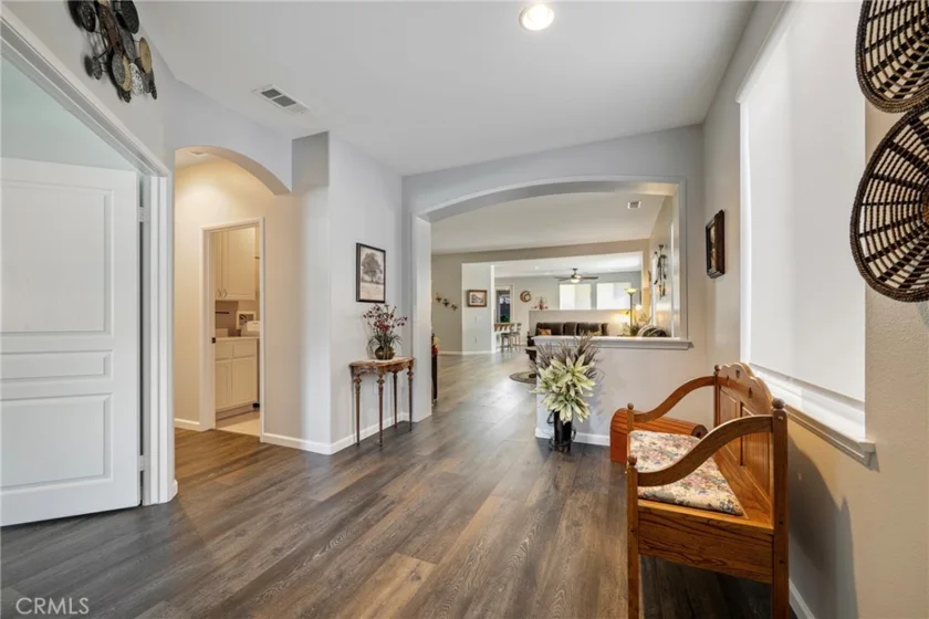 39416 Cardiff Avenue photo 4