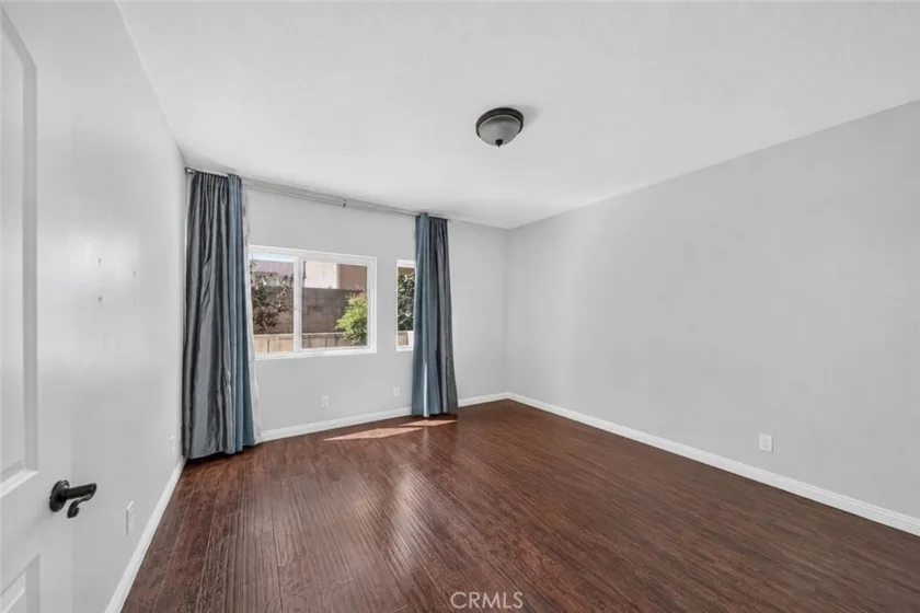 1026 S Marengo Avenue #2 photo 32