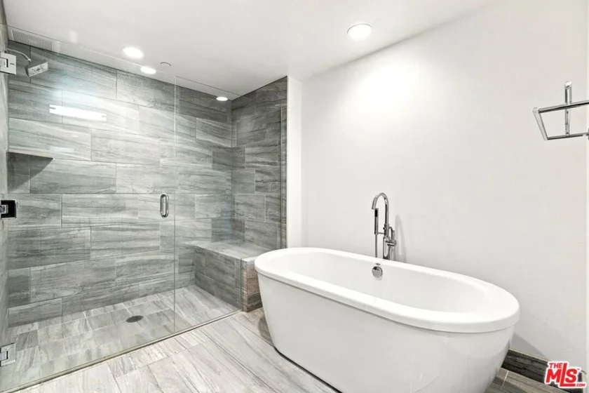 4240 Laurel Canyon Boulevard #305 photo 20