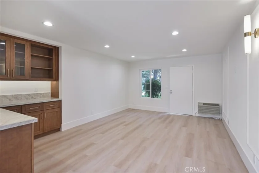 229 Springview photo 11