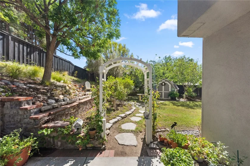 44020 Sheldon Court photo 61