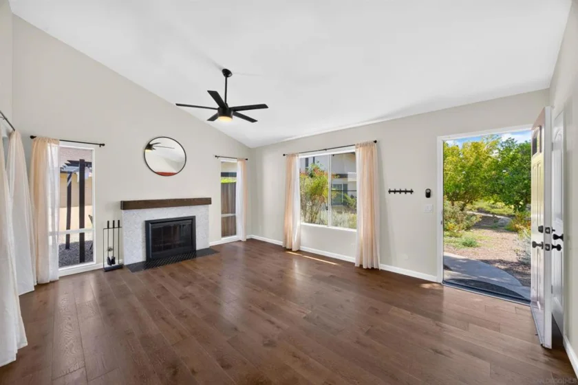 2207 Arborvitae Lane photo 10