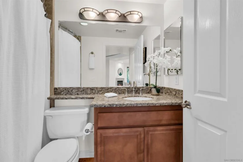 3990 Centre Street #209 photo 17