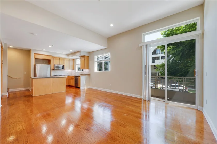 2125 S Bentley Avenue #101 photo 24