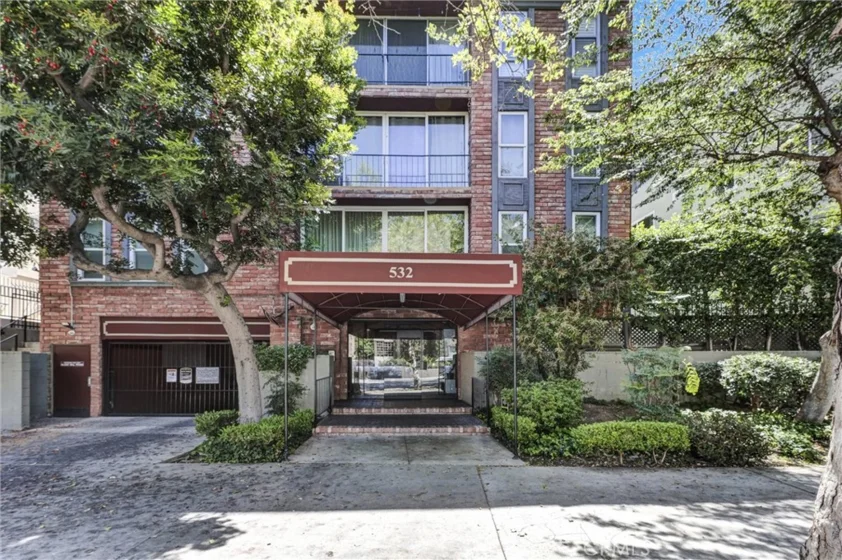 532 N Rossmore Avenue #411 photo 1
