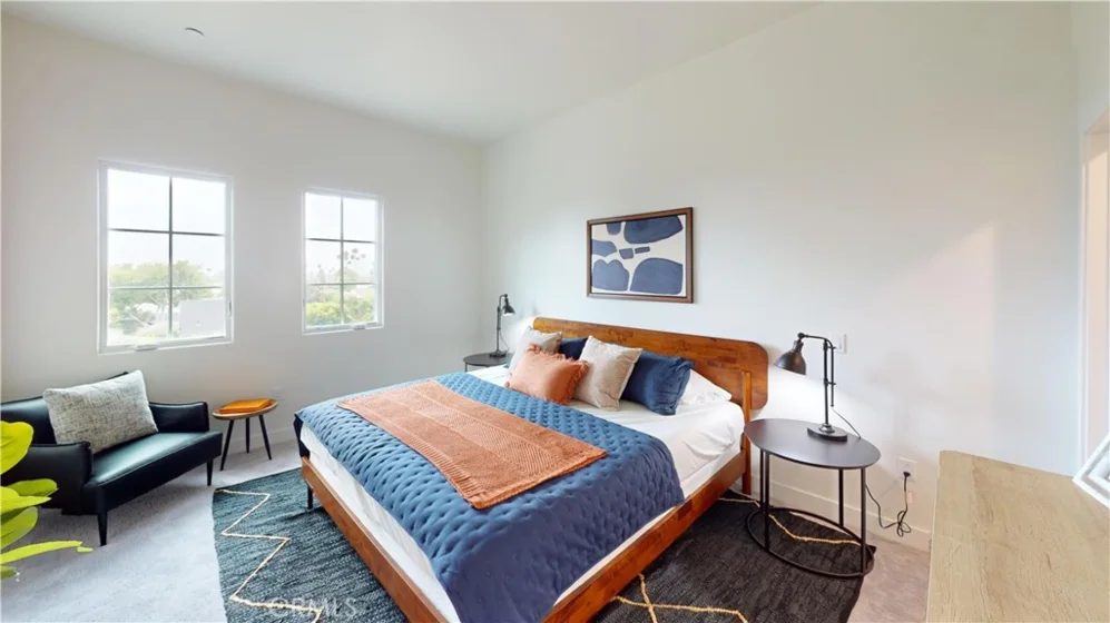 1878 E Walnut Street #319 photo 10