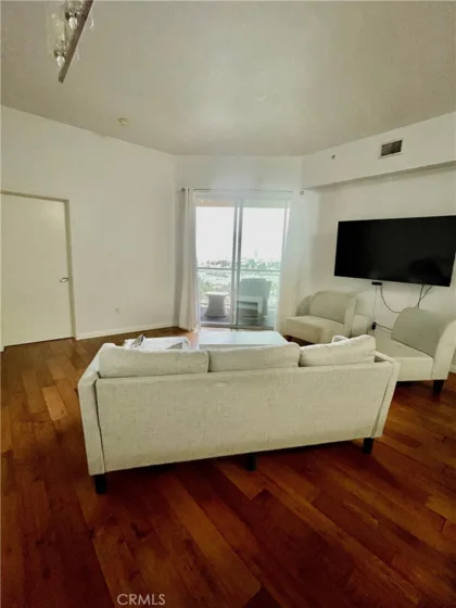388 E Ocean Boulevard #718 photo 18