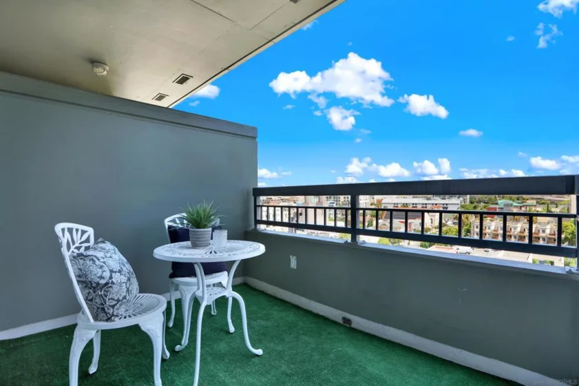 300 W Beech Street #805 photo 5