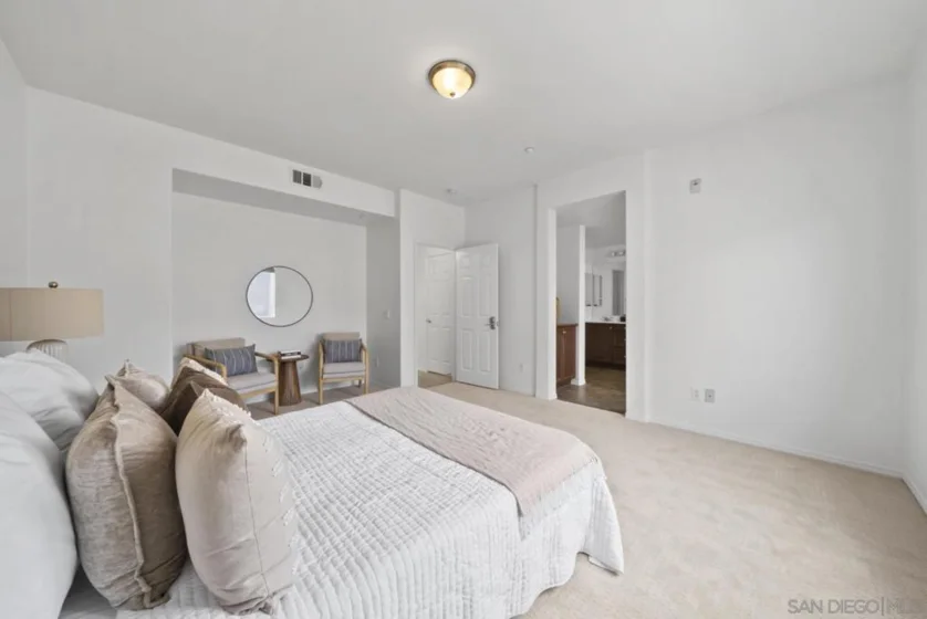 5422 Zeil Place photo 8