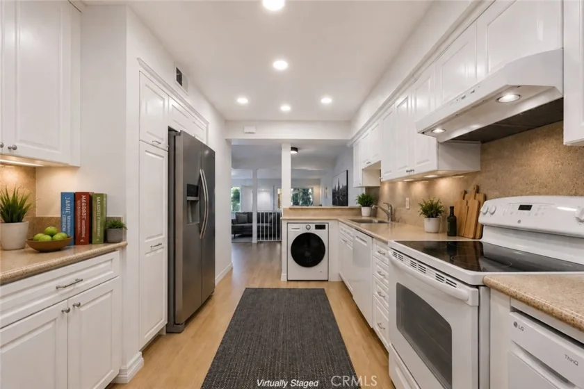 4807 Woodley Avenue #208 photo 13