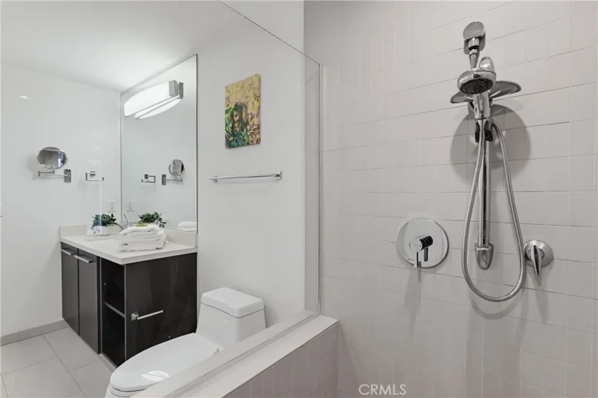 855 N Croft Avenue #302 photo 31