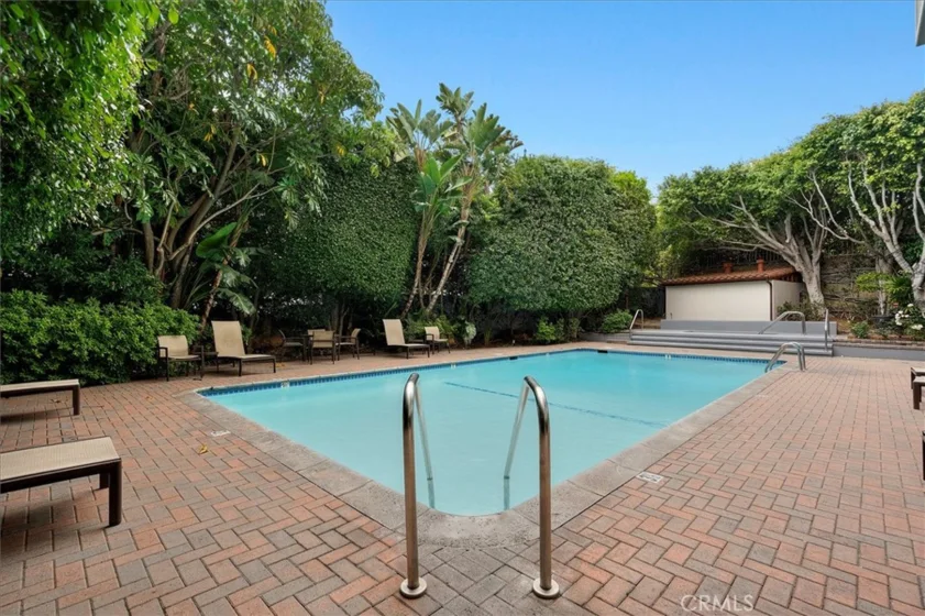 969 Hilgard Avenue #1006 photo 19