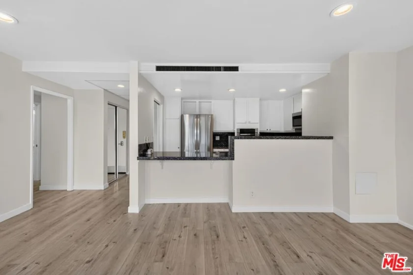 2160 Century Park East #1010 photo 18
