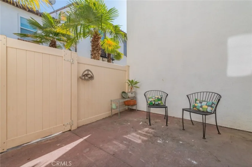 255 N Santa Maria Street photo 15