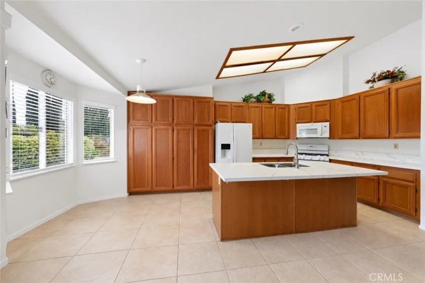 39560 Glenwood Court photo 40