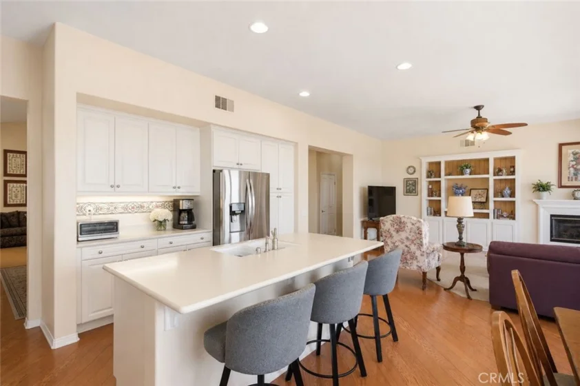 35777 Abelia Street photo 14