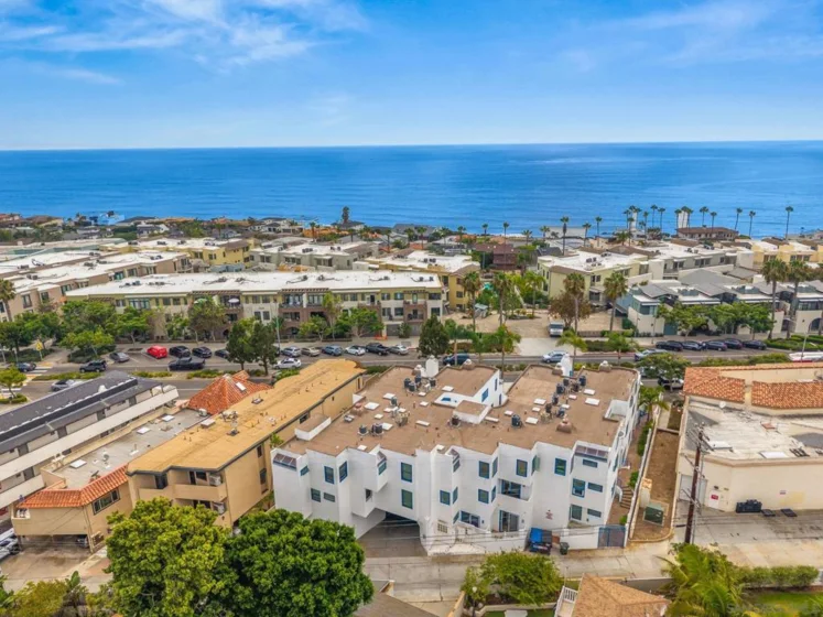 5437 La Jolla Boulevard photo 42