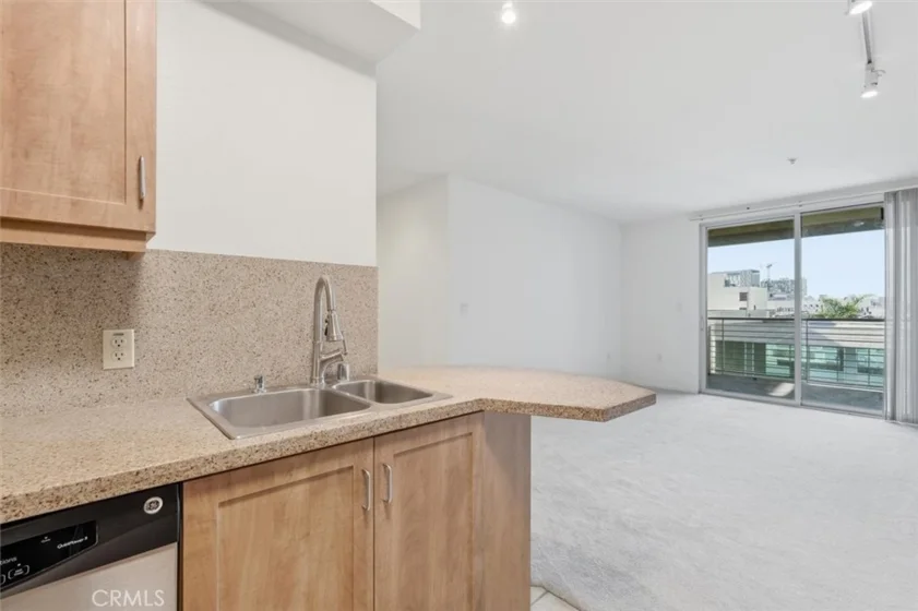 267 S San Pedro #315 photo 6