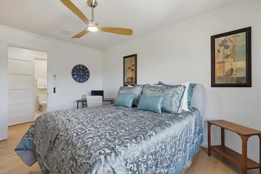 363 Newport Avenue #302 photo 25