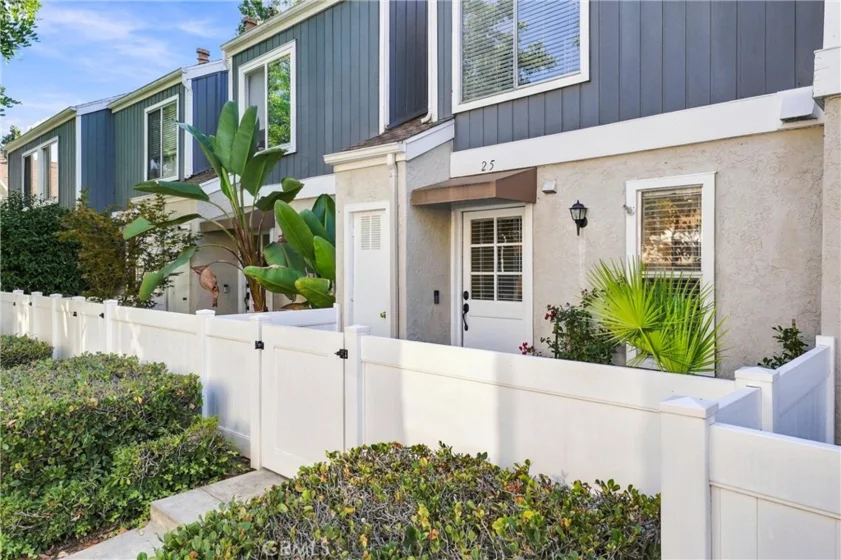 25 Bentwood Lane photo 26