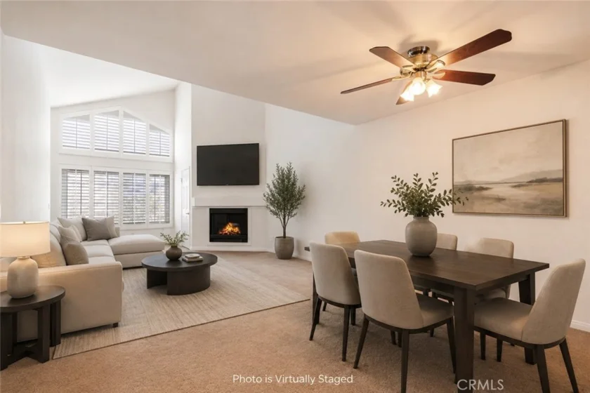 5530 Owensmouth Avenue #324 photo 1