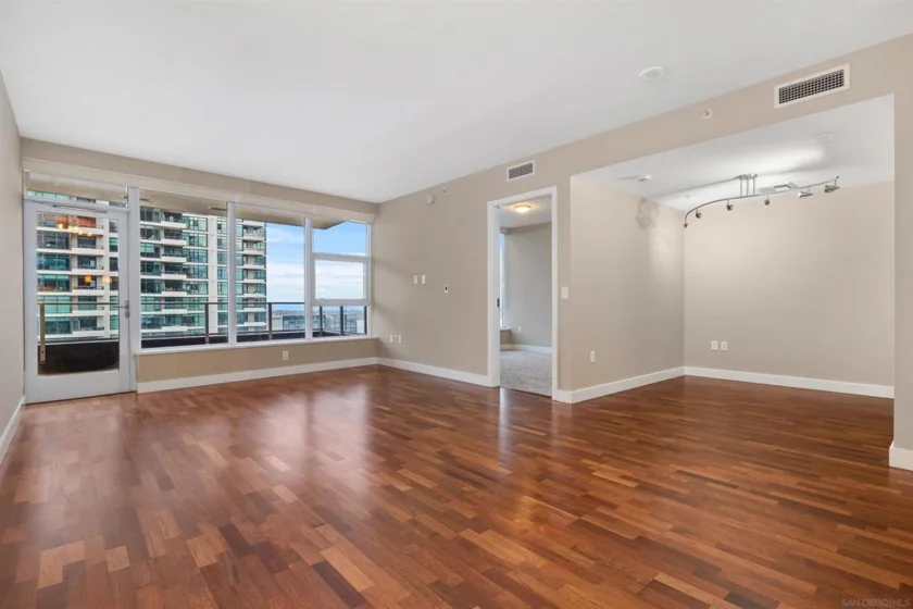 1325 Pacfiic Hwy. #2503 photo 6