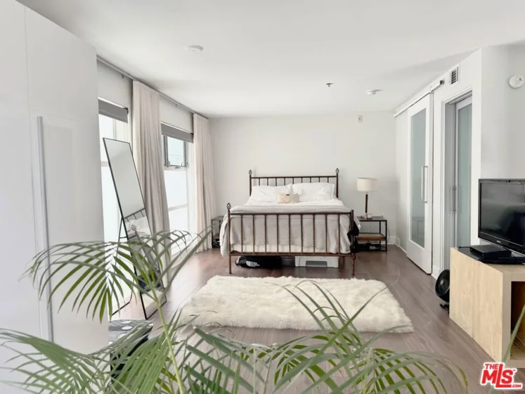 13326 Beach Avenue #203 photo 32