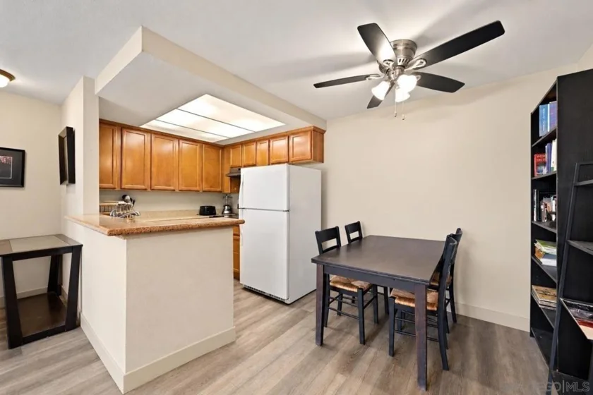 432 Edgehill Lane #120 photo 6