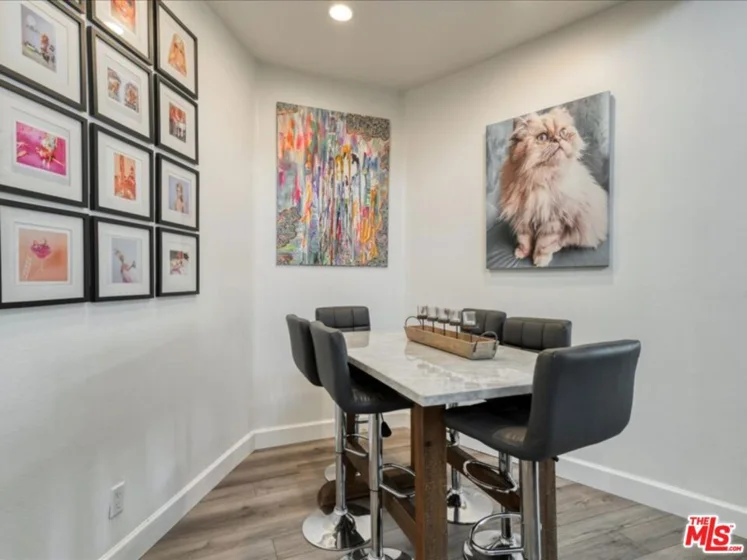 4477 Woodman Avenue #304 photo 9