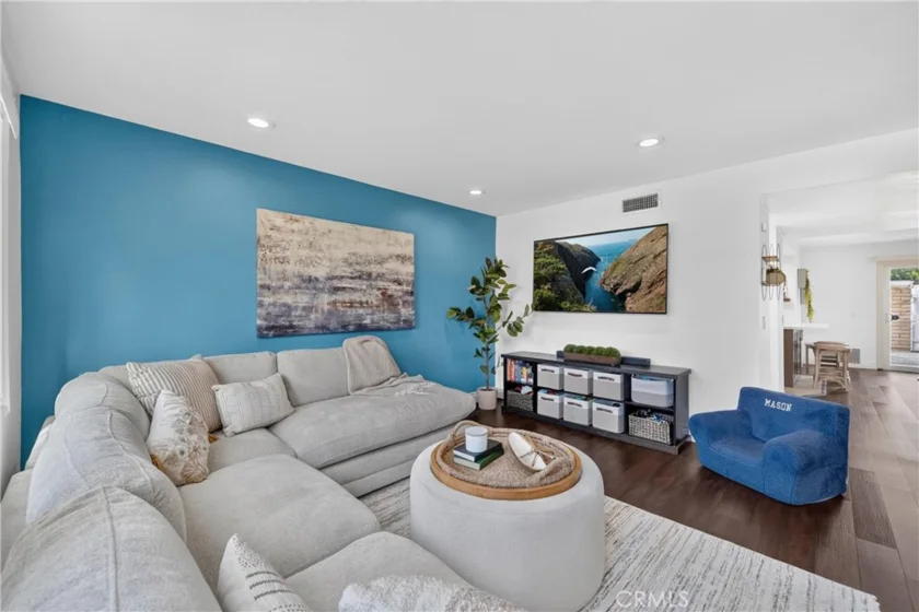 1243 Cameo Lane photo 9