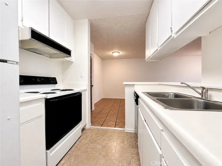 18307 Burbank Boulevard #131 photo 7