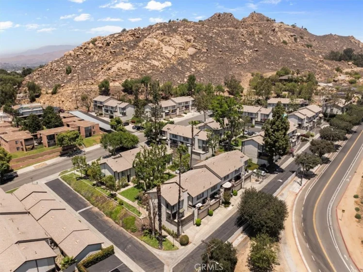 4727 Knickerbocker photo 33